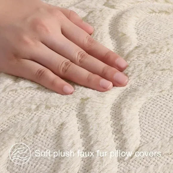 🛋️ NWT decorUhome Faux Fur Throw Pillow Covers 18" Set of 2 Beige - Picture 3 of 7